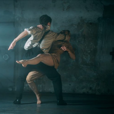 TRAMVAJ DO STANICE TOUHA