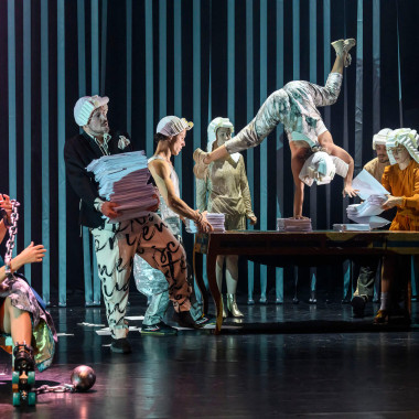 TRAMVAJ DO STANICE TOUHA